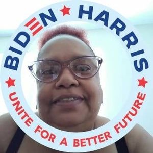 Meet your Posher, Carrie